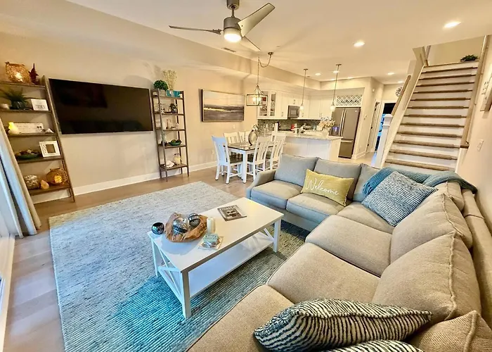 Luxury Bayfront Retreat - Exclusive Waterfront