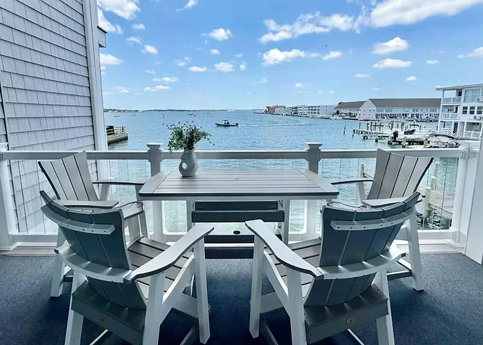 Luxury Bayfront Retreat - Exclusive Waterfront Ocean City